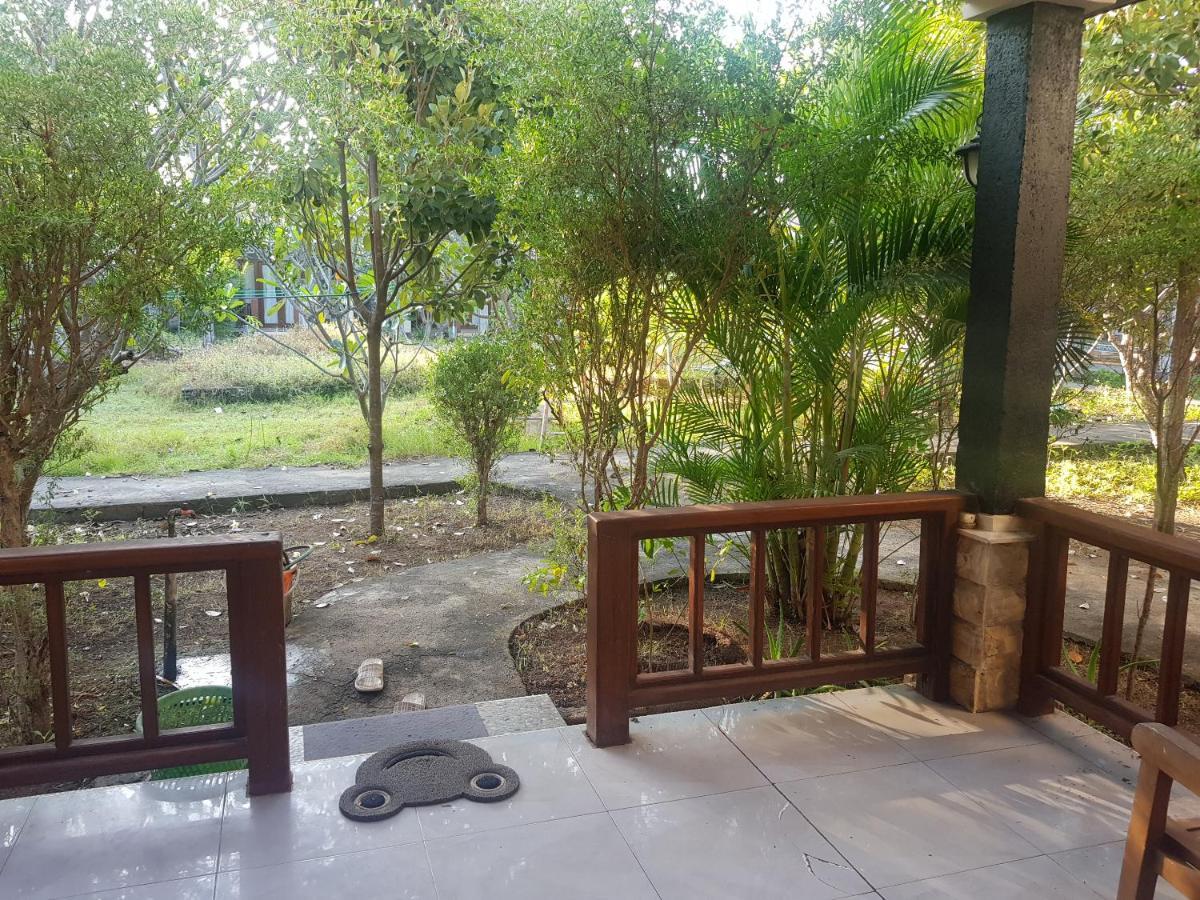 Run Gilis Apartment Gili Meno Exterior photo