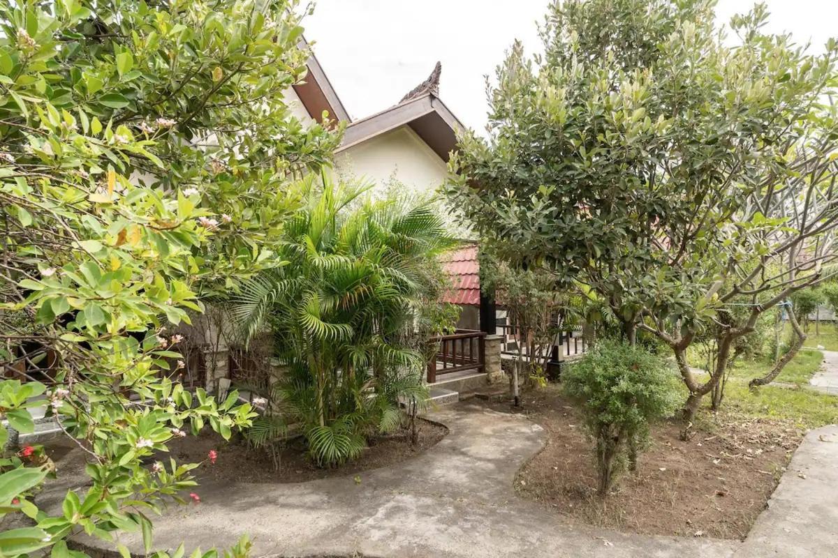 Run Gilis Apartment Gili Meno Exterior photo